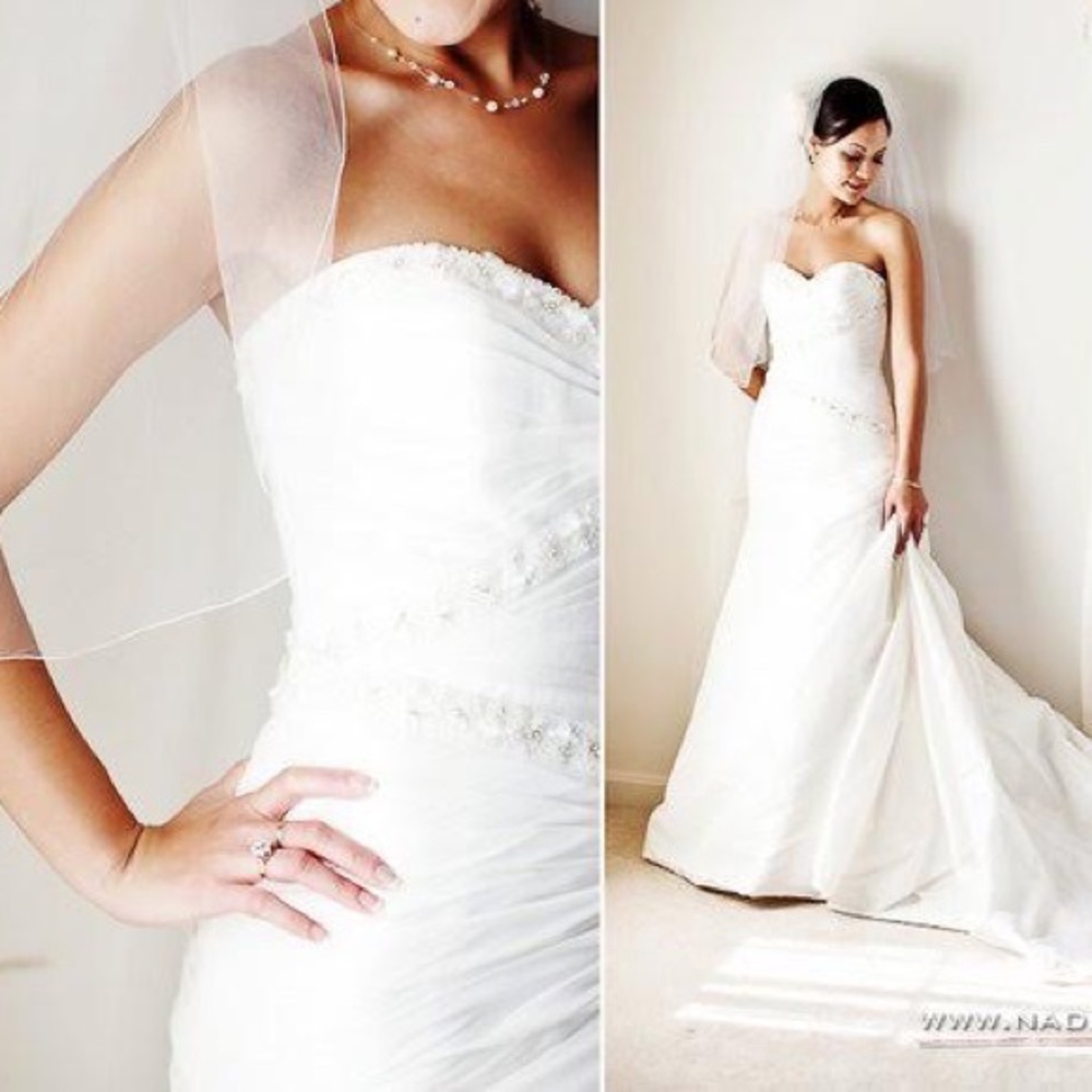 Gorgeous wedding gown size 0
